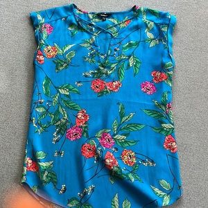 Cute fancy express top